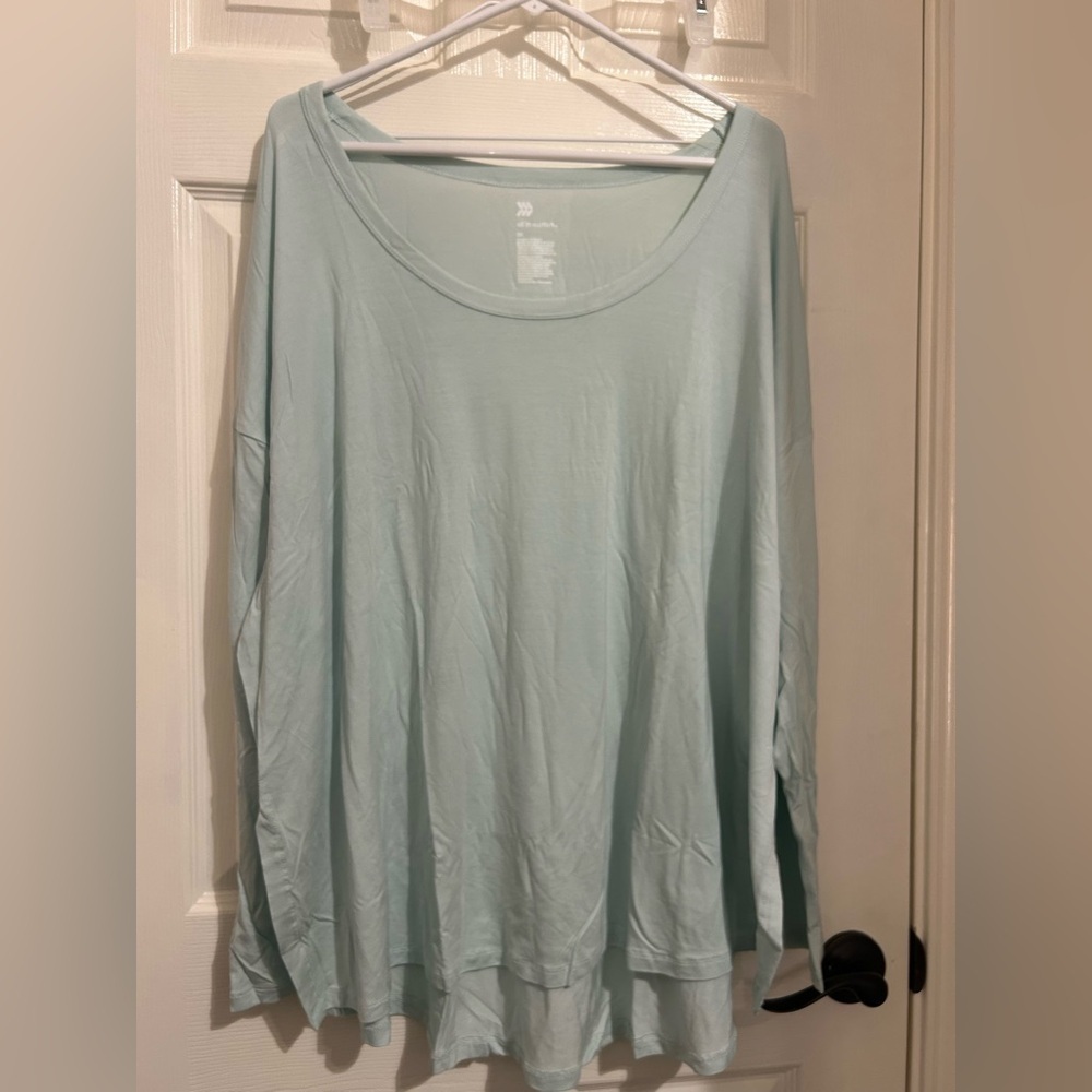 NWT all in motion mint green / ice blue long sleeve Women's super soft tee 3X